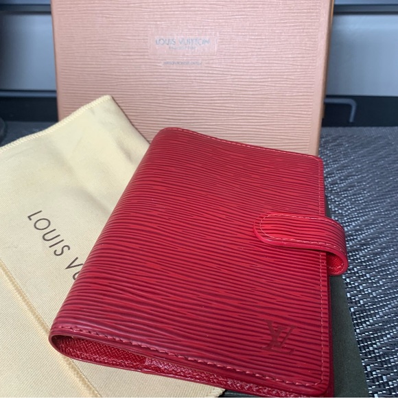 Like New Authentic Pre Owned Louis Vuitton Red Epi Leather Agenda Cover - Picture 5 of 16